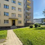 Comfortable Two-bedroom In By Renters Apartman Poznań