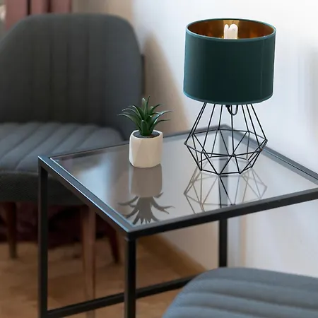 Comfortable Two-bedroom In By Renters Apartman