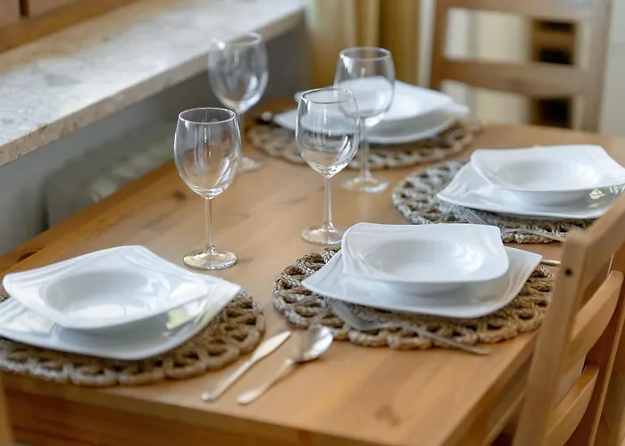 Apartment Comfortable Two-bedroom In By Renters *